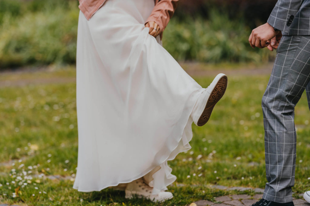 Hochzeitsfotografin_Haus-Voerde-first-look